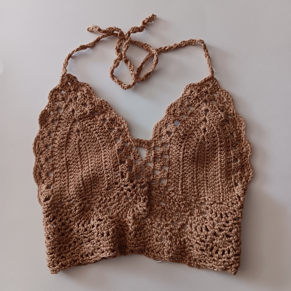 Hello LA Girl Crochet Halterneck